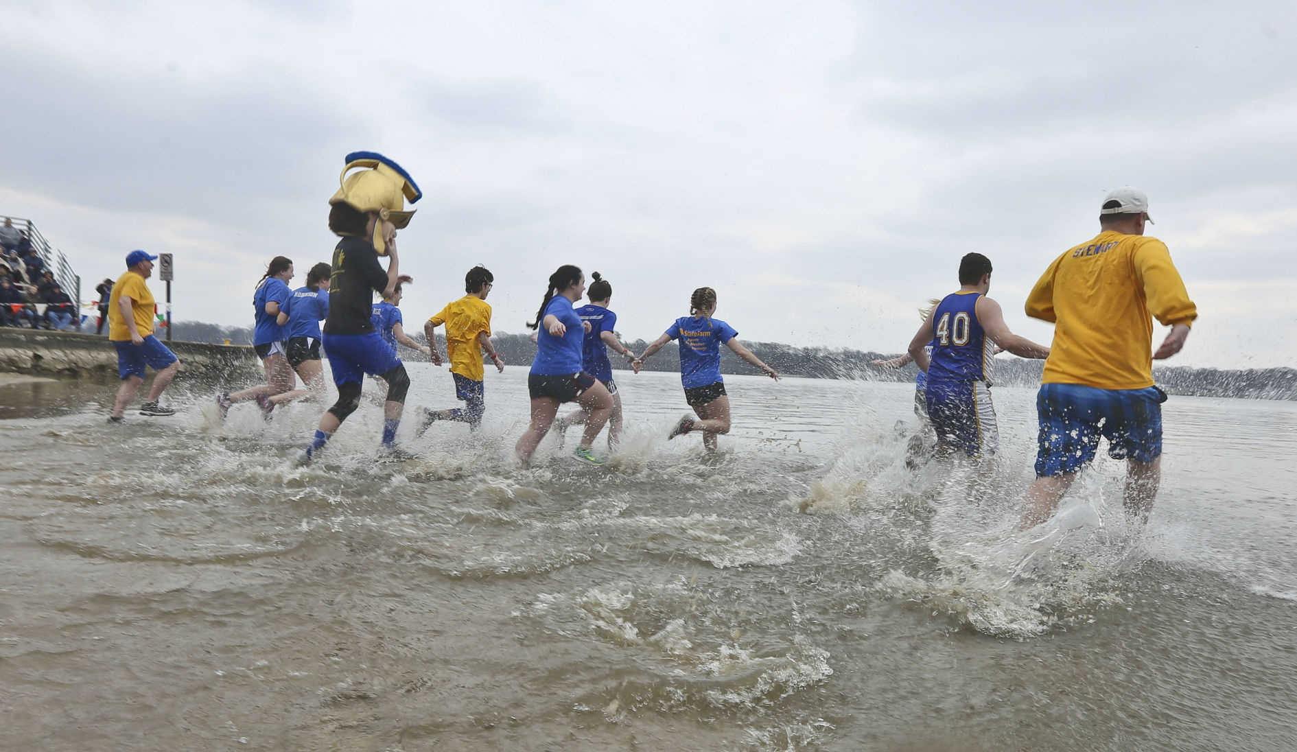 Polar Plunge 4 3.02.19.JPG